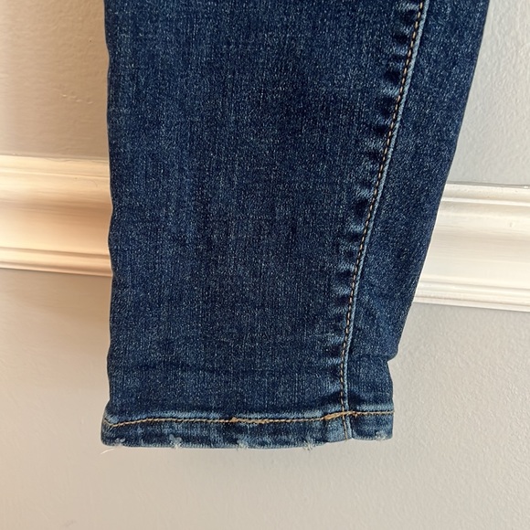 Judy Blue jeans - Picture 4 of 4